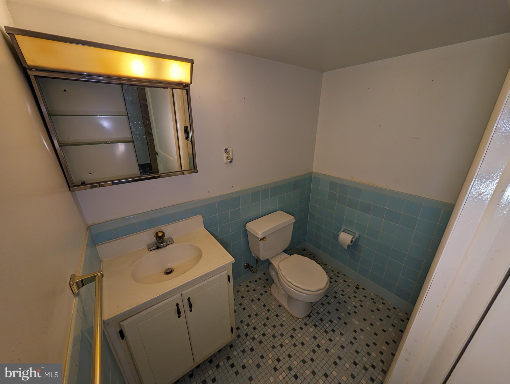 MIDDLESEX - Residential