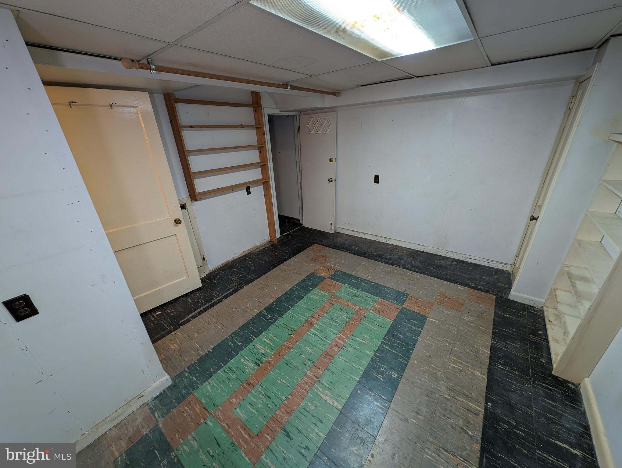 MIDDLESEX - Residential