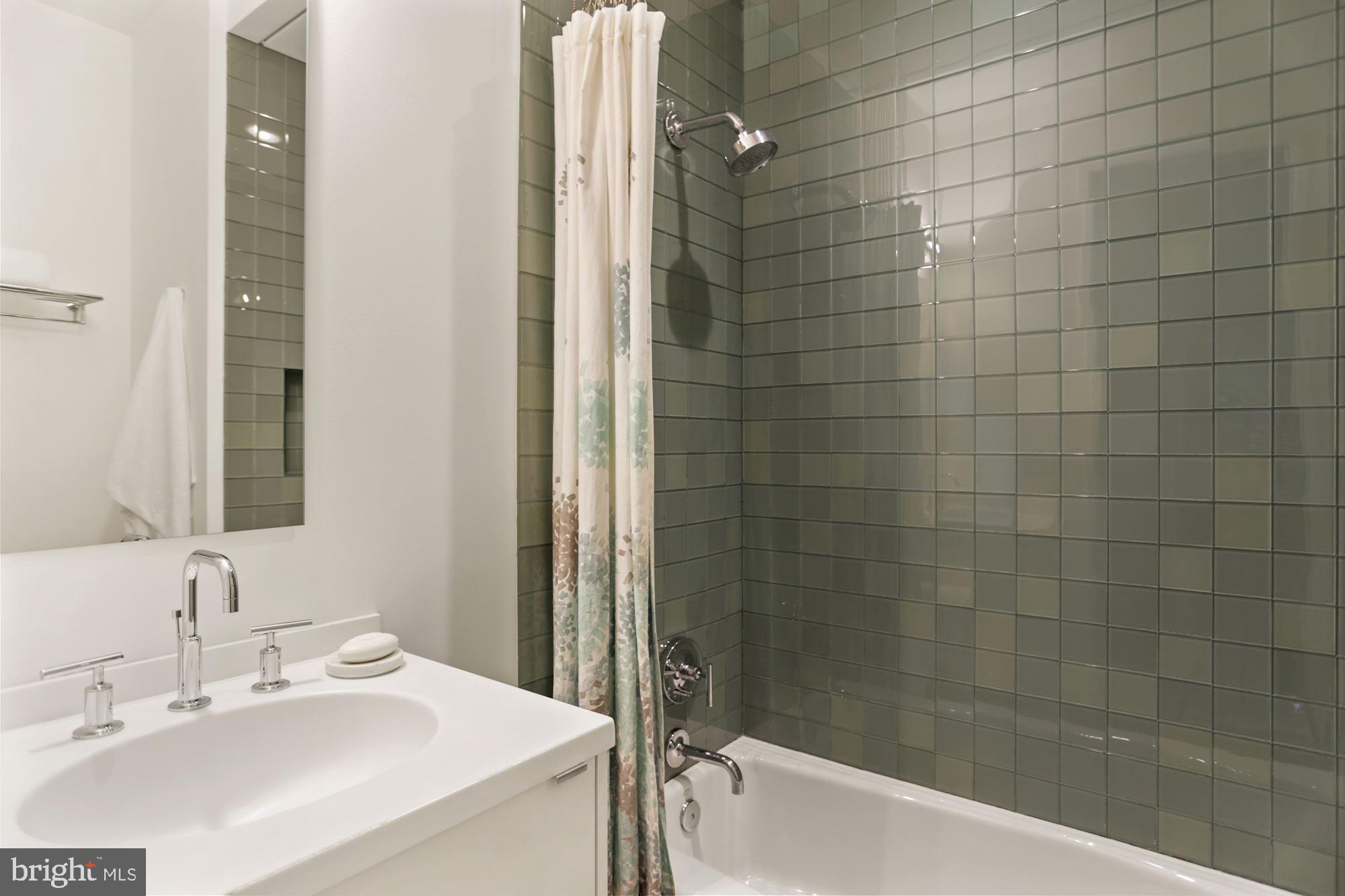 SOMERSET - Residential