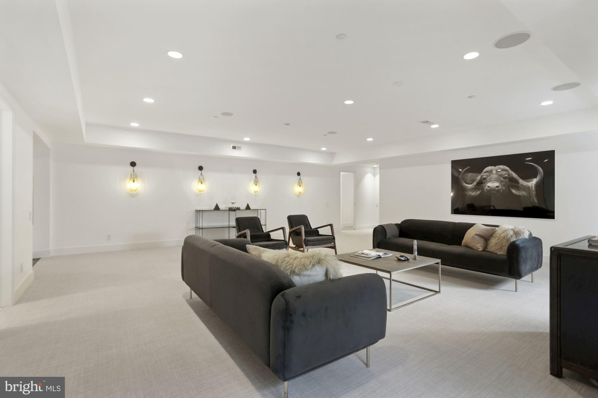 SOMERSET - Residential