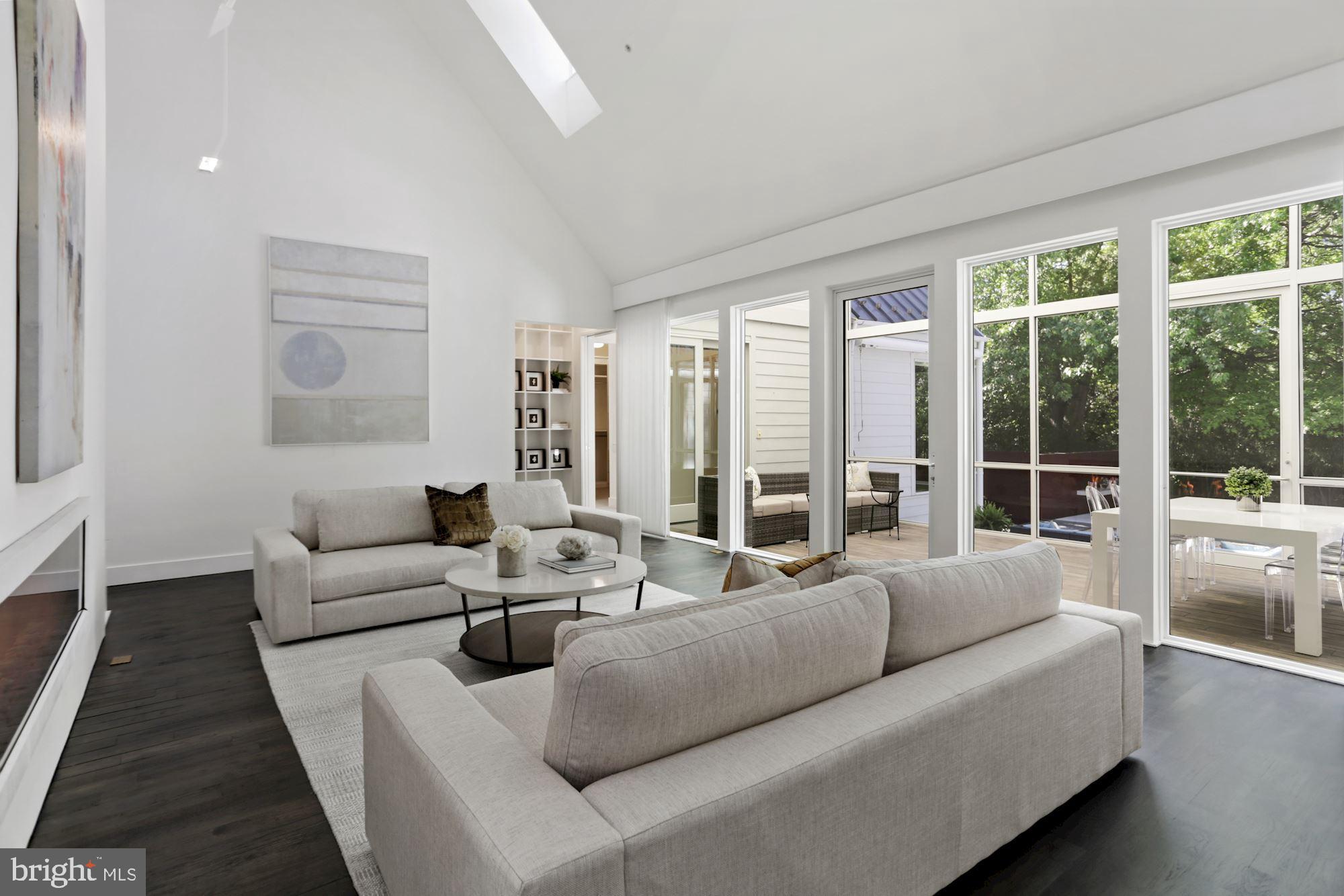 SOMERSET - Residential