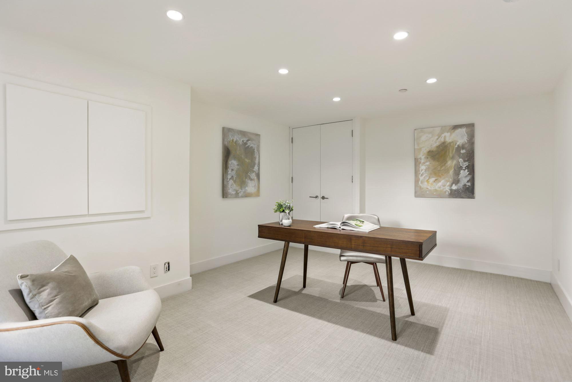 SOMERSET - Residential