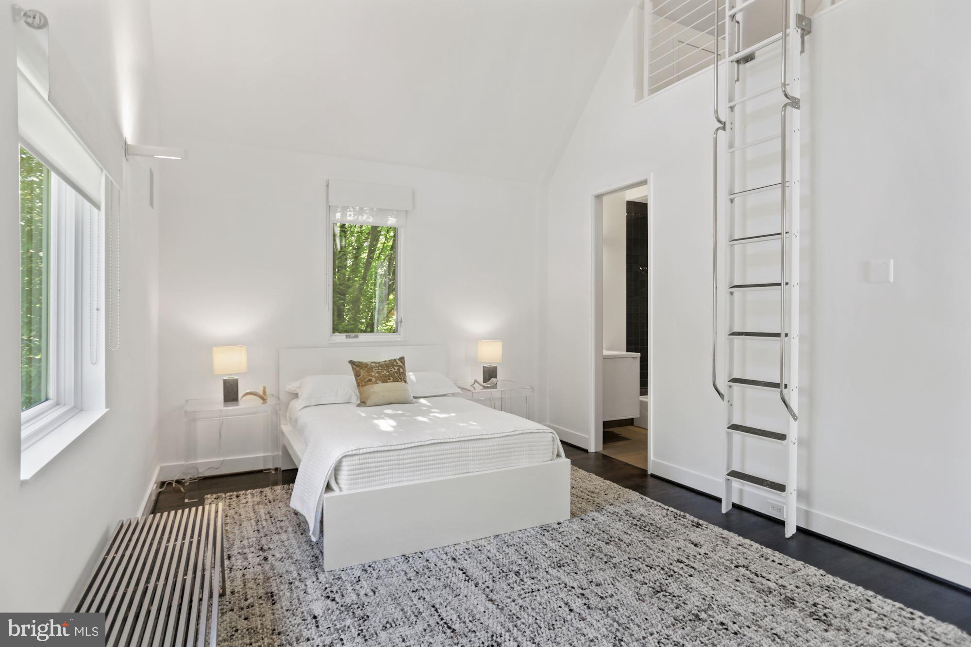 SOMERSET - Residential