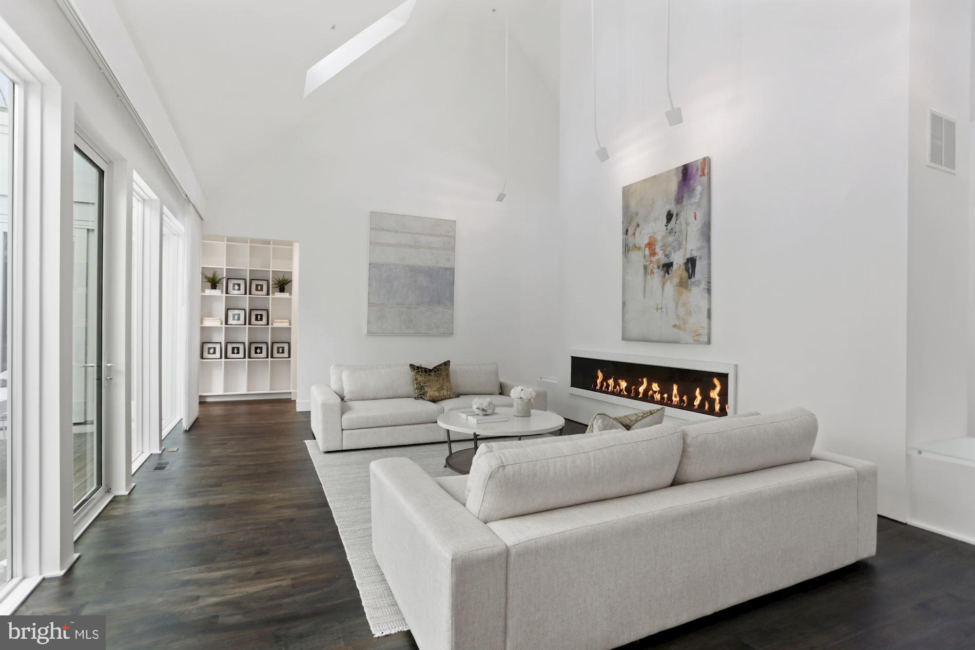 SOMERSET - Residential