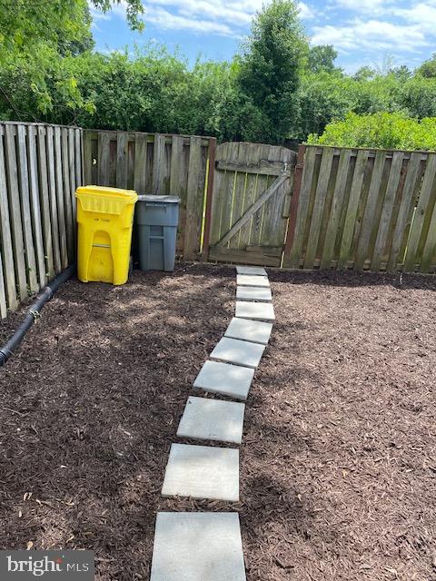 CROFTON MEADOWS - Residential