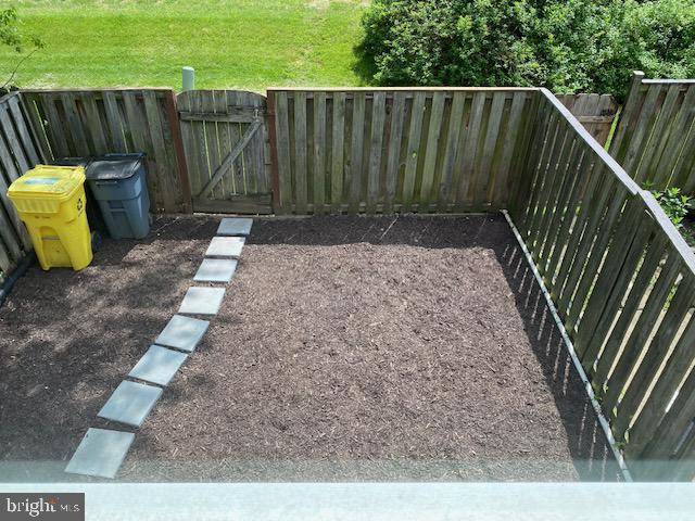 CROFTON MEADOWS - Residential