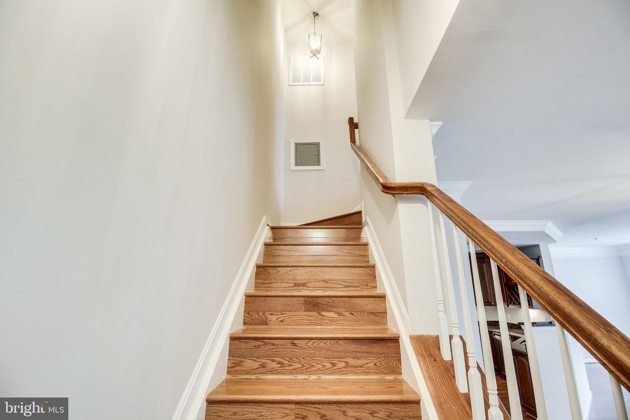 GROVETON WOODS - Residential