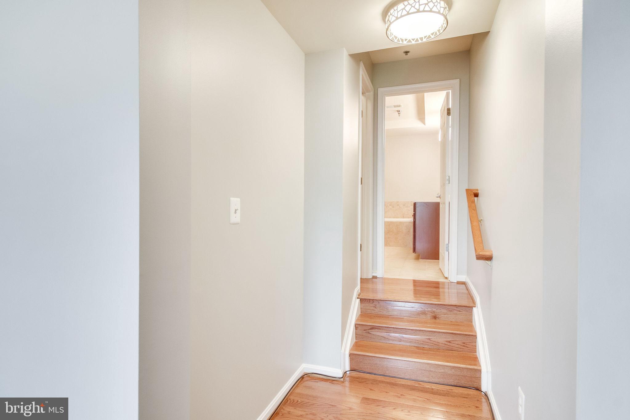 GROVETON WOODS - Residential