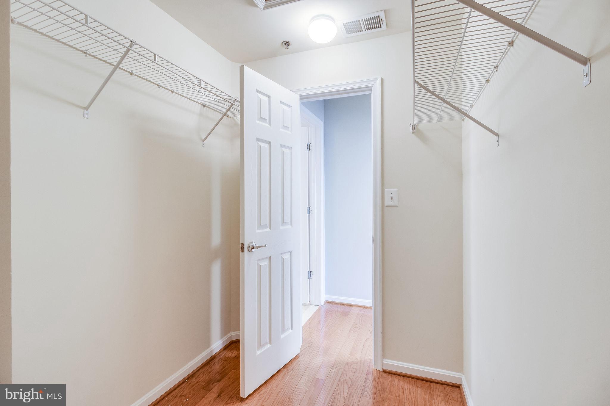 GROVETON WOODS - Residential