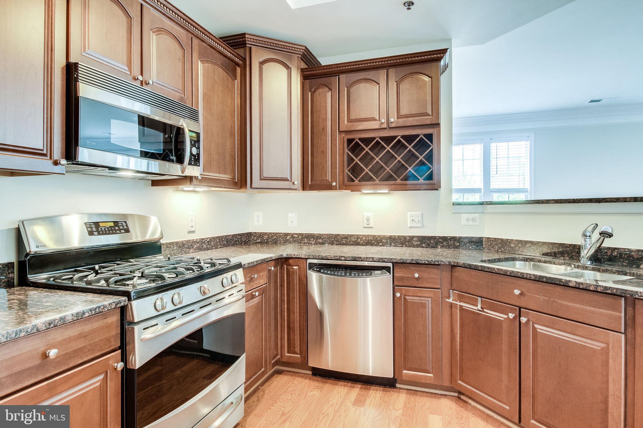 GROVETON WOODS - Residential