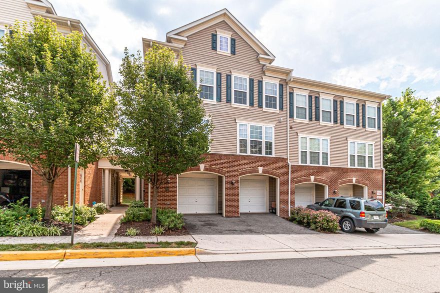 WOW!   ALEXANDRIA TOWNHOUSE CONDO in the sought after community of GROVETON WOODS.   Natural light floods the home from the abundance of oversized windows.  Gleaming hardwoods throughout this amazing home are sure to impress!  Large open floor plan with 9 ft ceilings opens to beautiful kitchen with gorgeous granite and Stainless Steel Appliances.  Home features brand new light fixtures and has just been painted to make it a true show stopper!  The Master Suite is fully equipped with an oversized walk in closet, tray ceiling,  and spa-like bath soaking tub,  separate shower, & dual sink vanity.  Pull right into your private garage... This location is a commuters dream!  Just over 12 miles from the nation's capital with easy access to Route 1, I-495, I-95, Old Town Alexandria, Fort Belvoir and Huntington METRO station.  Retail, restaurants and entertainment  nearby & just steps to acres of parkland and trails at Huntley Meadows Park.  3D Virtual tour available under Virtual tours link.  This one will not last!!