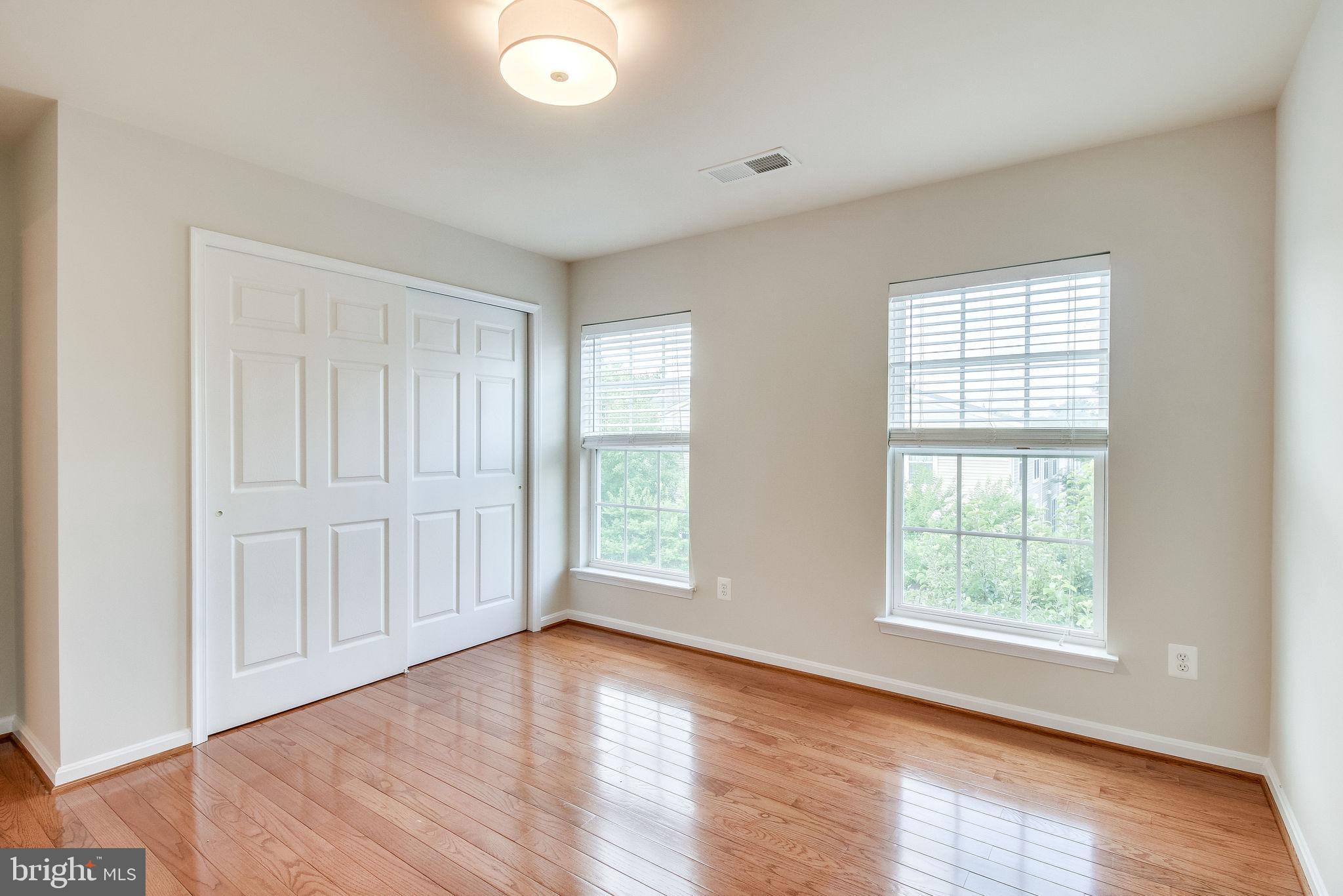 GROVETON WOODS - Residential