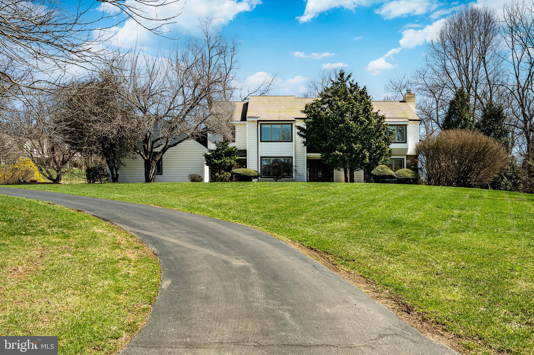 1677 WATERGLEN DRIVE