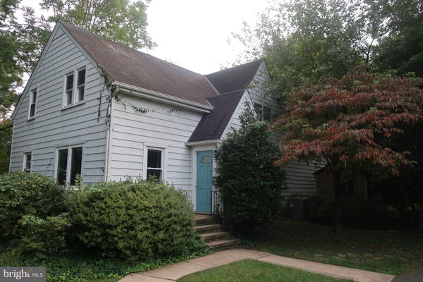 2334 GREAT FALLS ST, FALLS CHURCH, VA 22046 - Image be13531bc6b7e5c6d0c53d2c3ea3a62c/3915886972