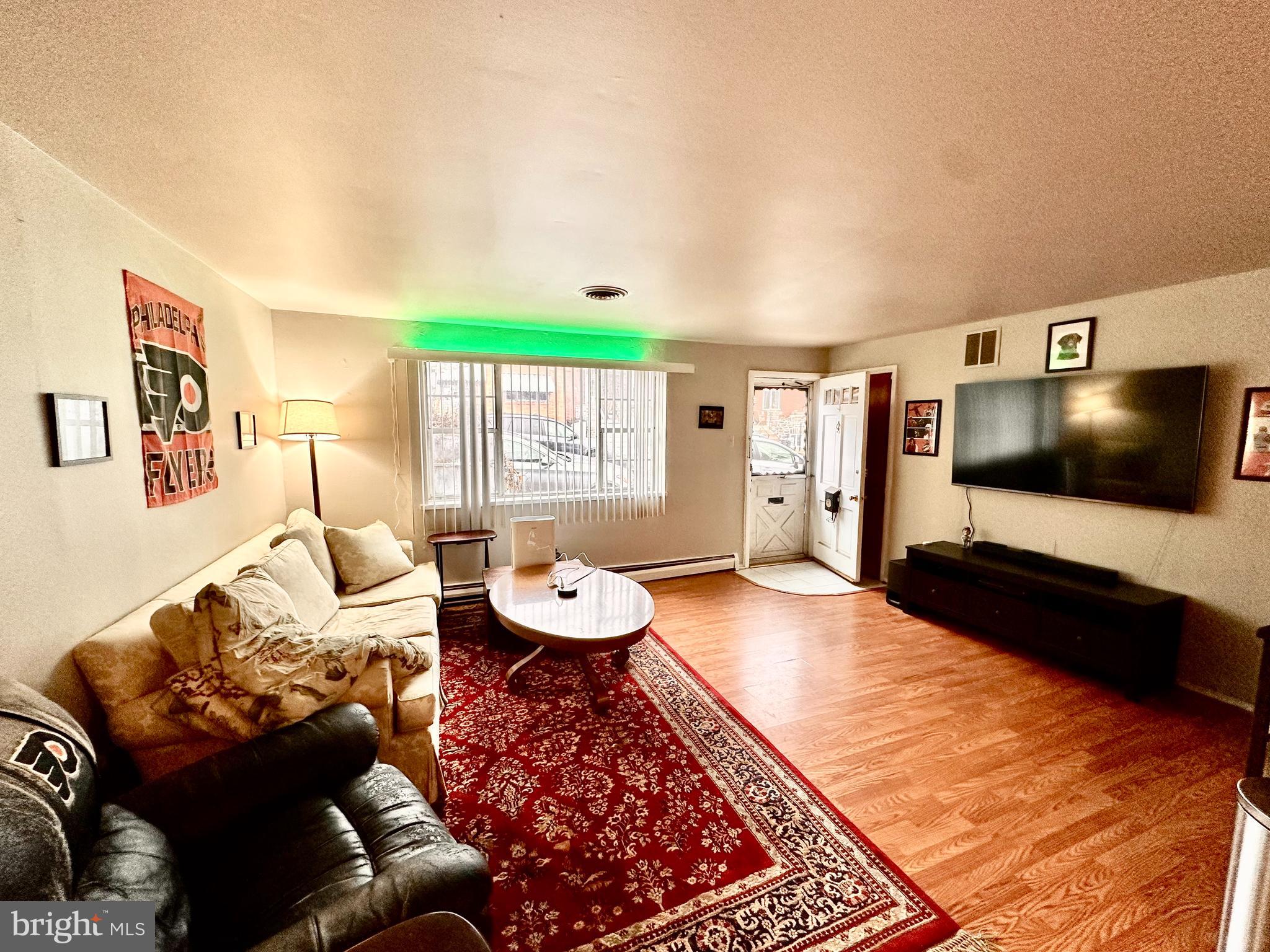 ROXBOROUGH - Residential Lease