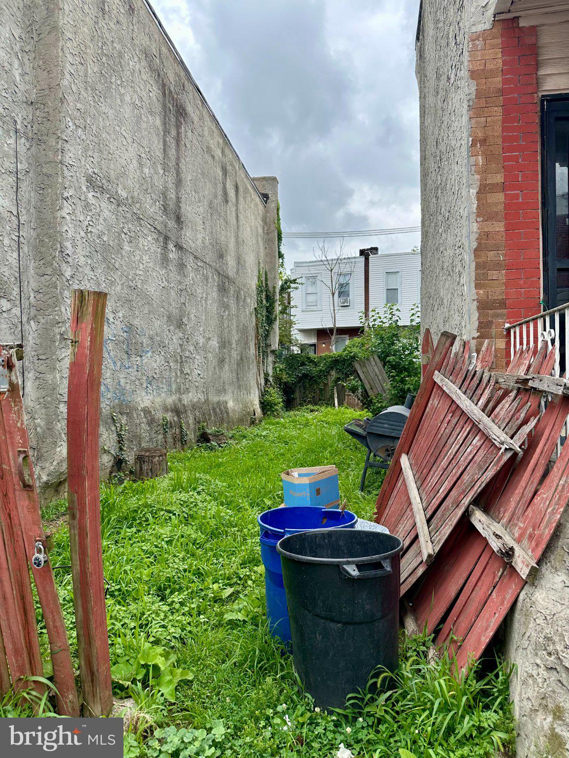 118 N SALFORD STREET