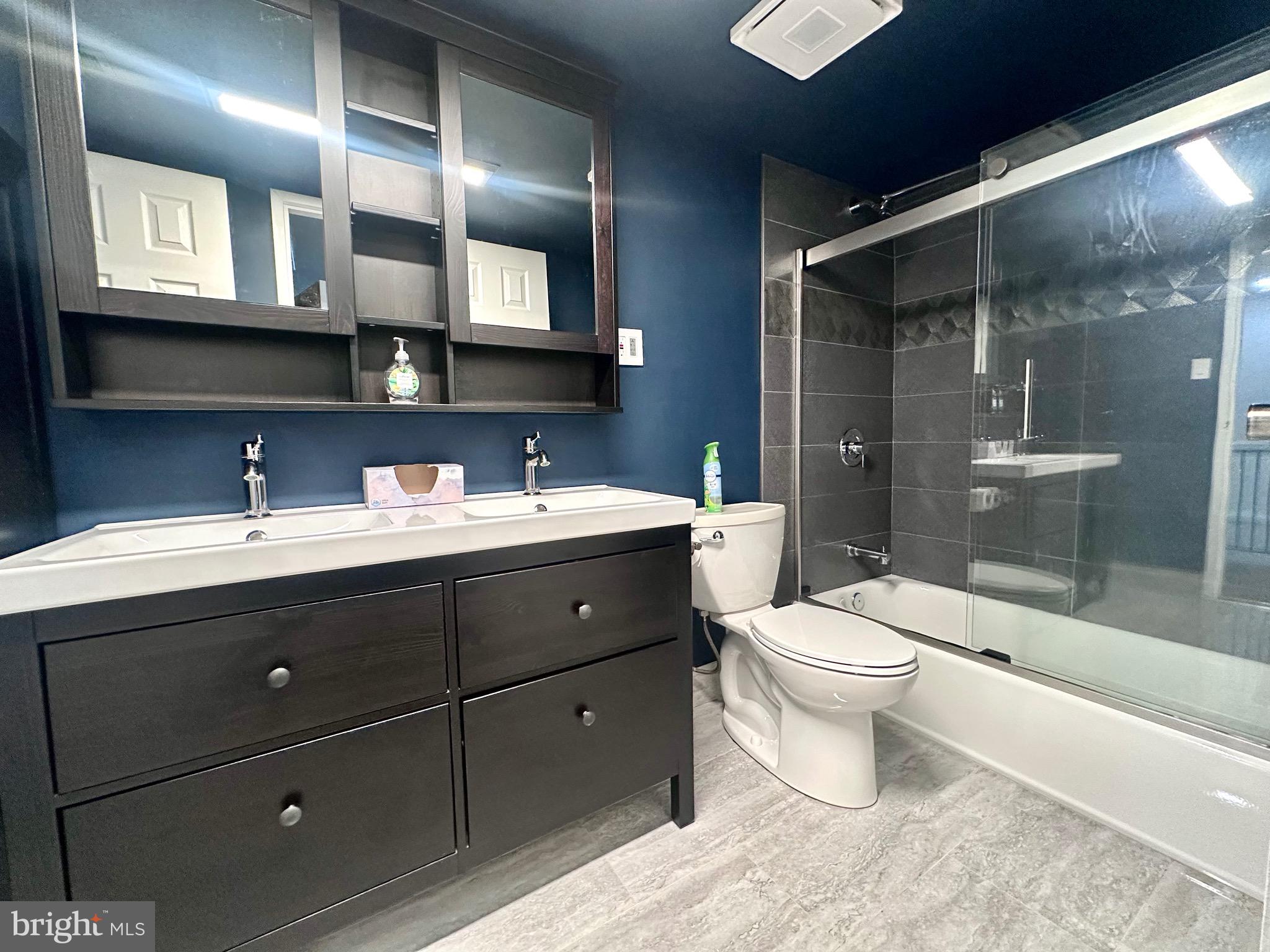 PAINTERS CROSSING - Residential