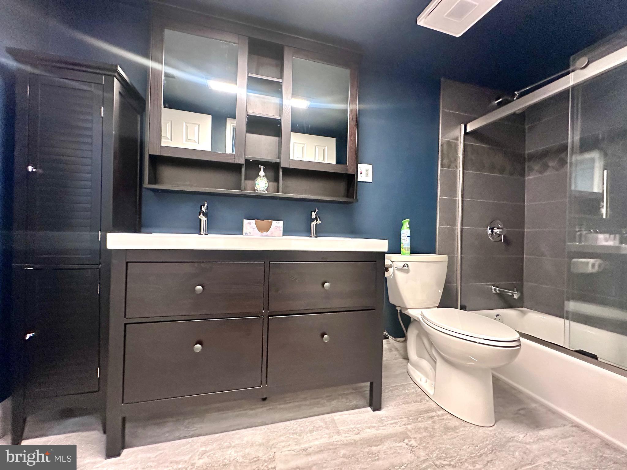 PAINTERS CROSSING - Residential