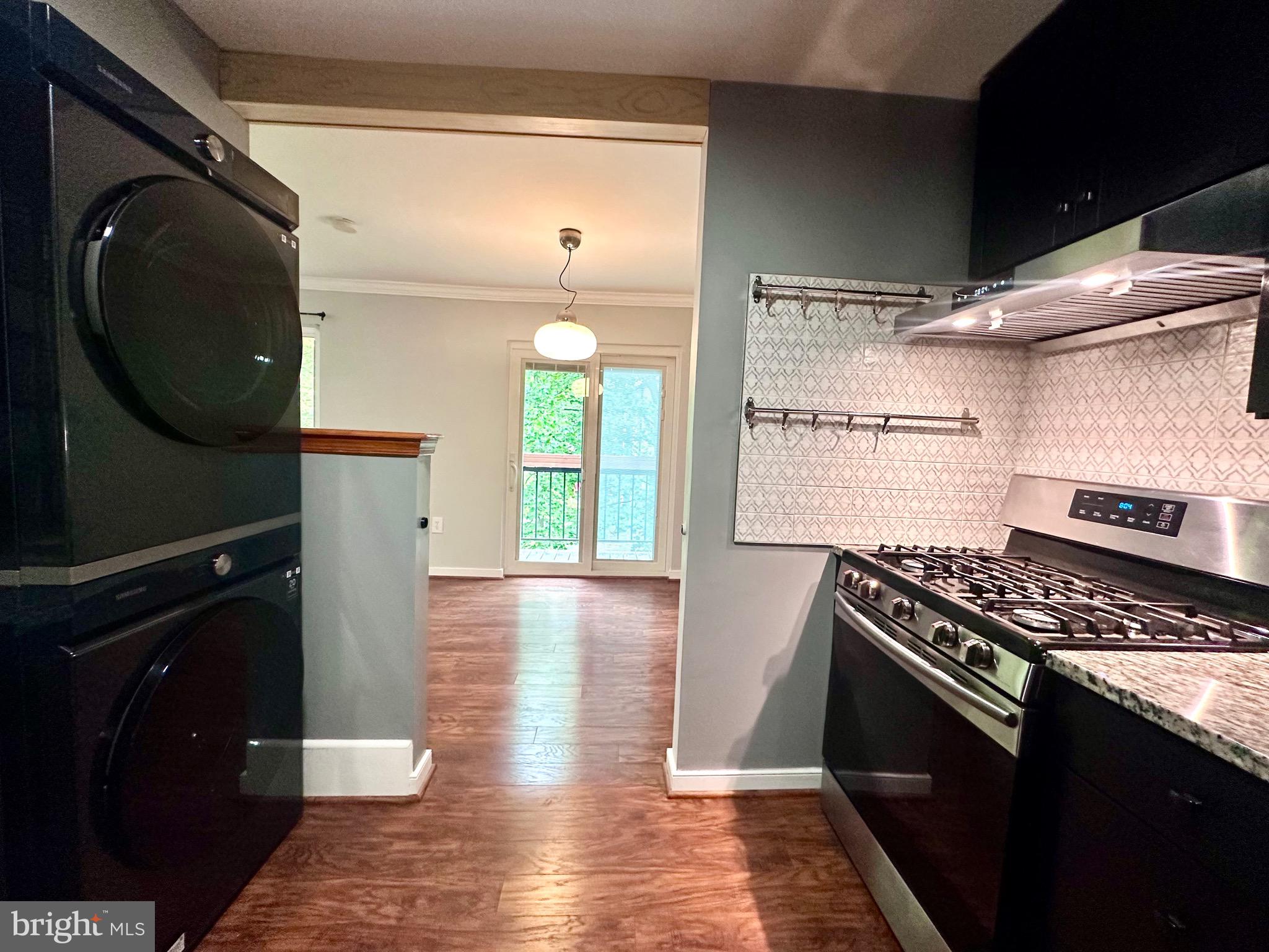 PAINTERS CROSSING - Residential