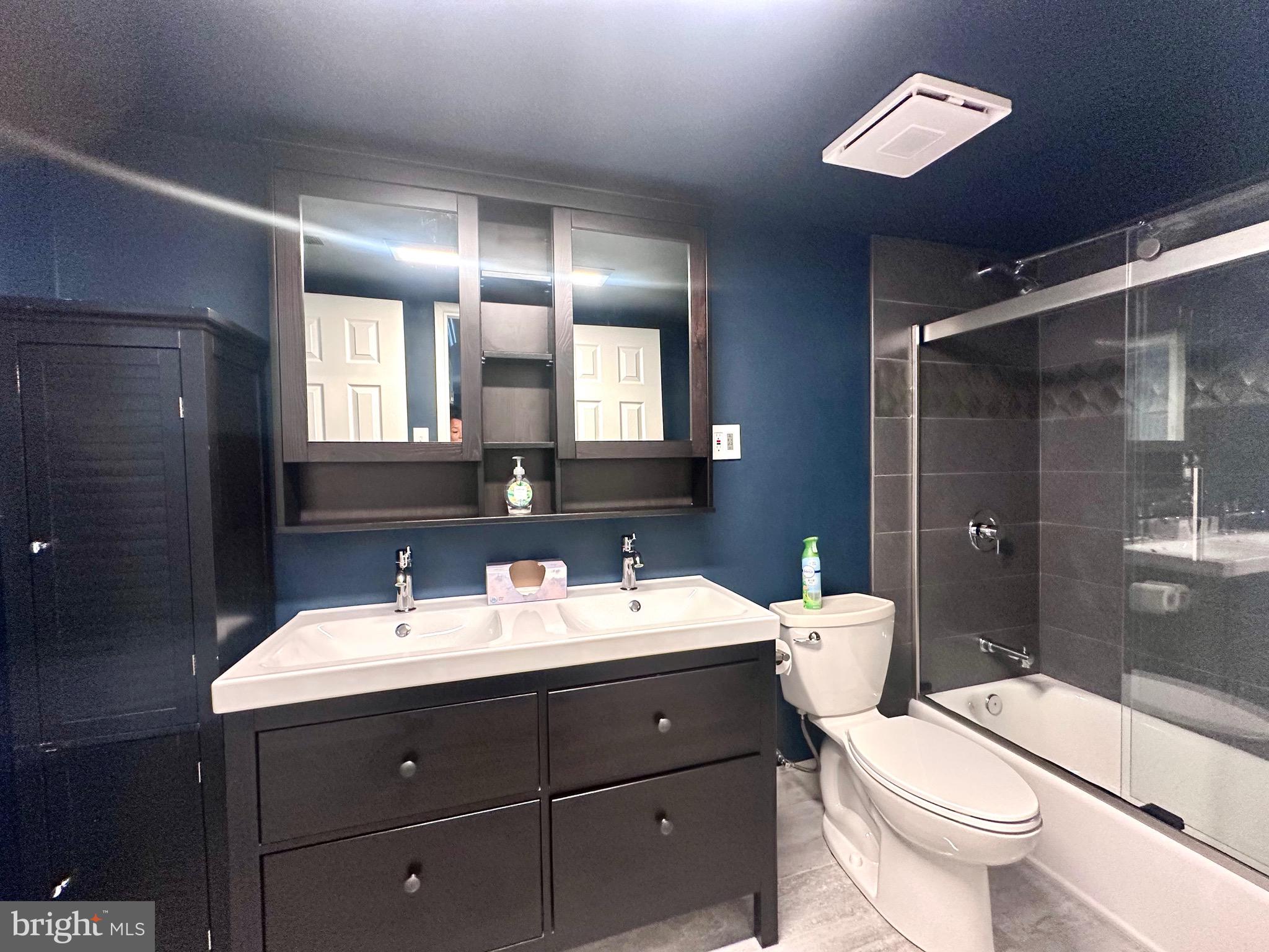 PAINTERS CROSSING - Residential