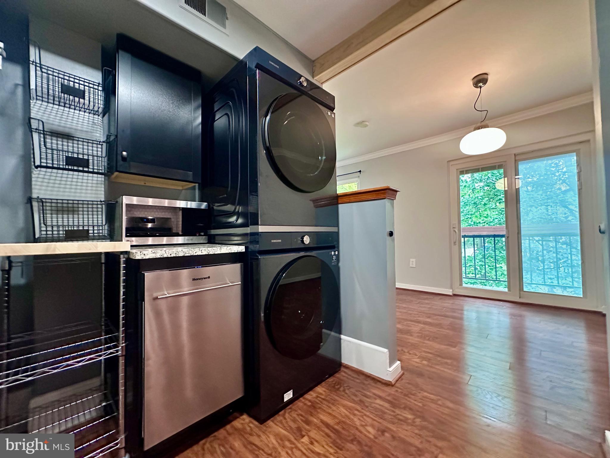 PAINTERS CROSSING - Residential