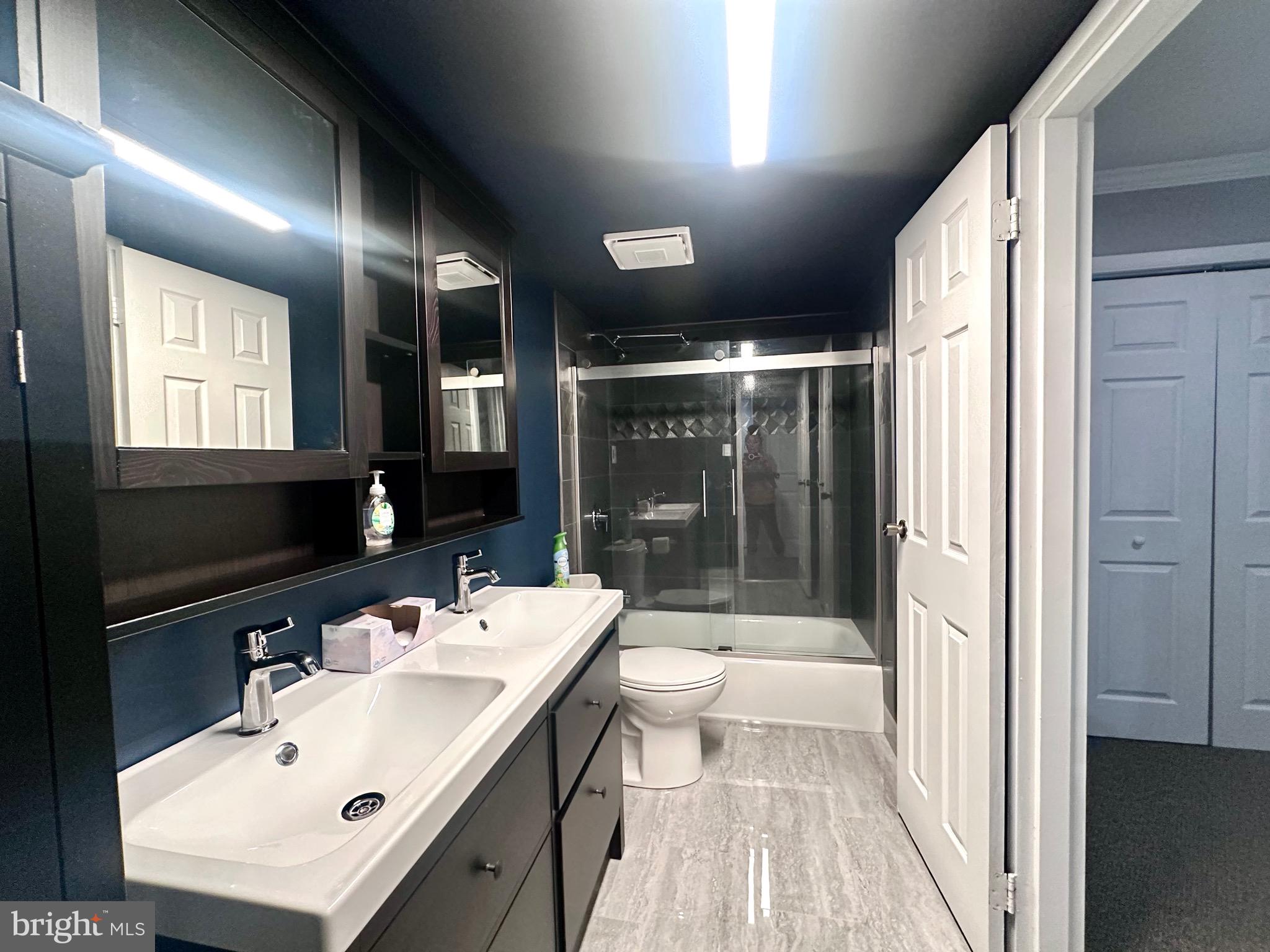 PAINTERS CROSSING - Residential