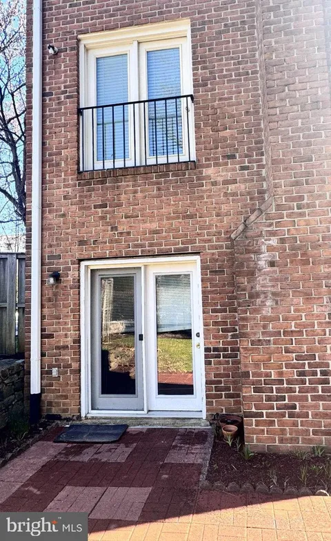 5034 Cloister Drive, Rockville, MD MLS: MDMC2171662