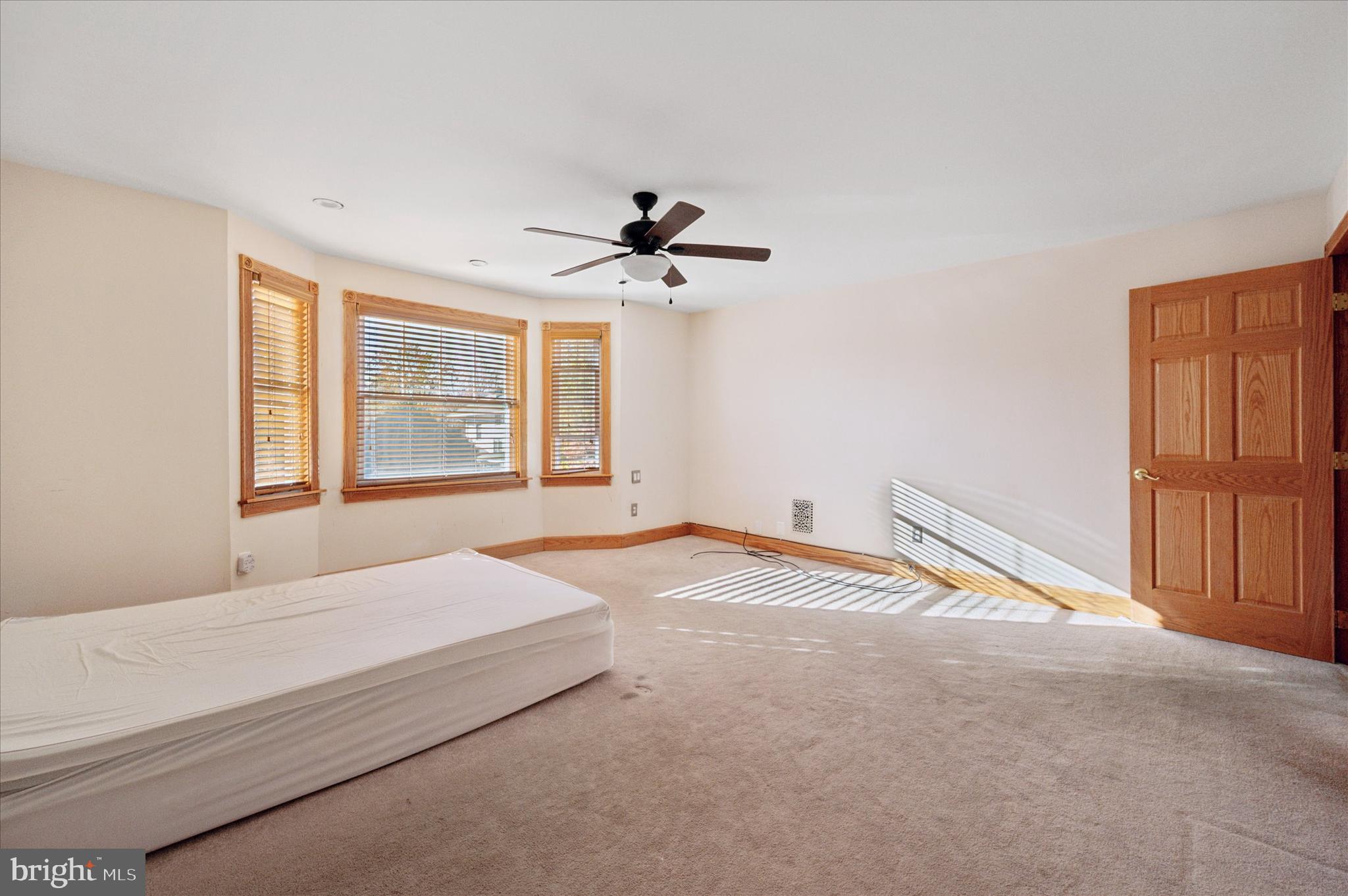 ELKINS PARK - Residential