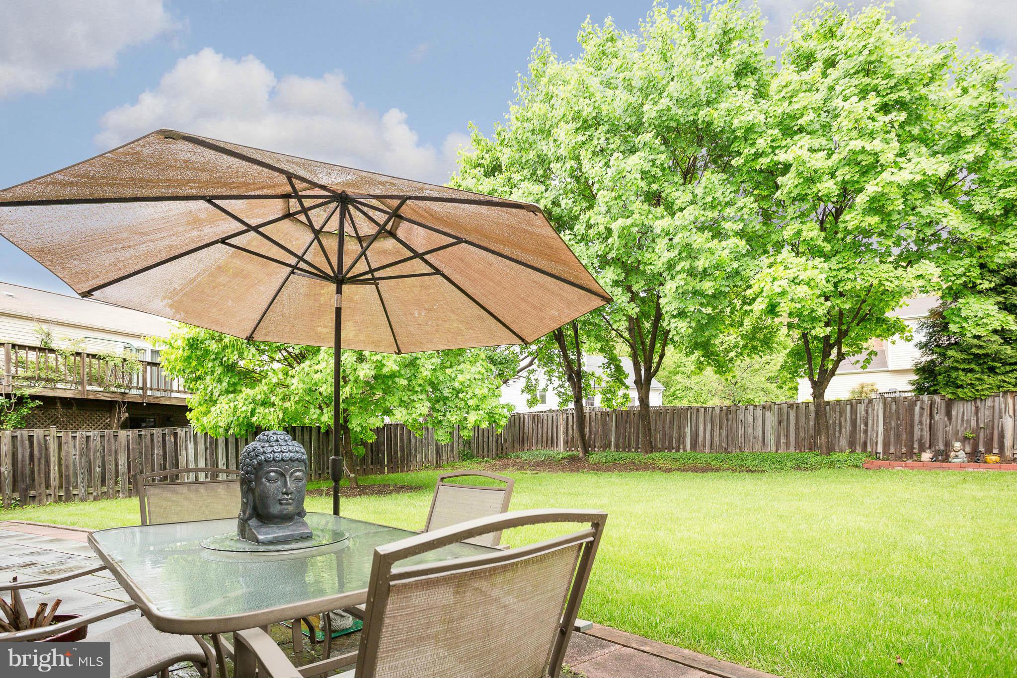 KINGSTON CHASE - Residential