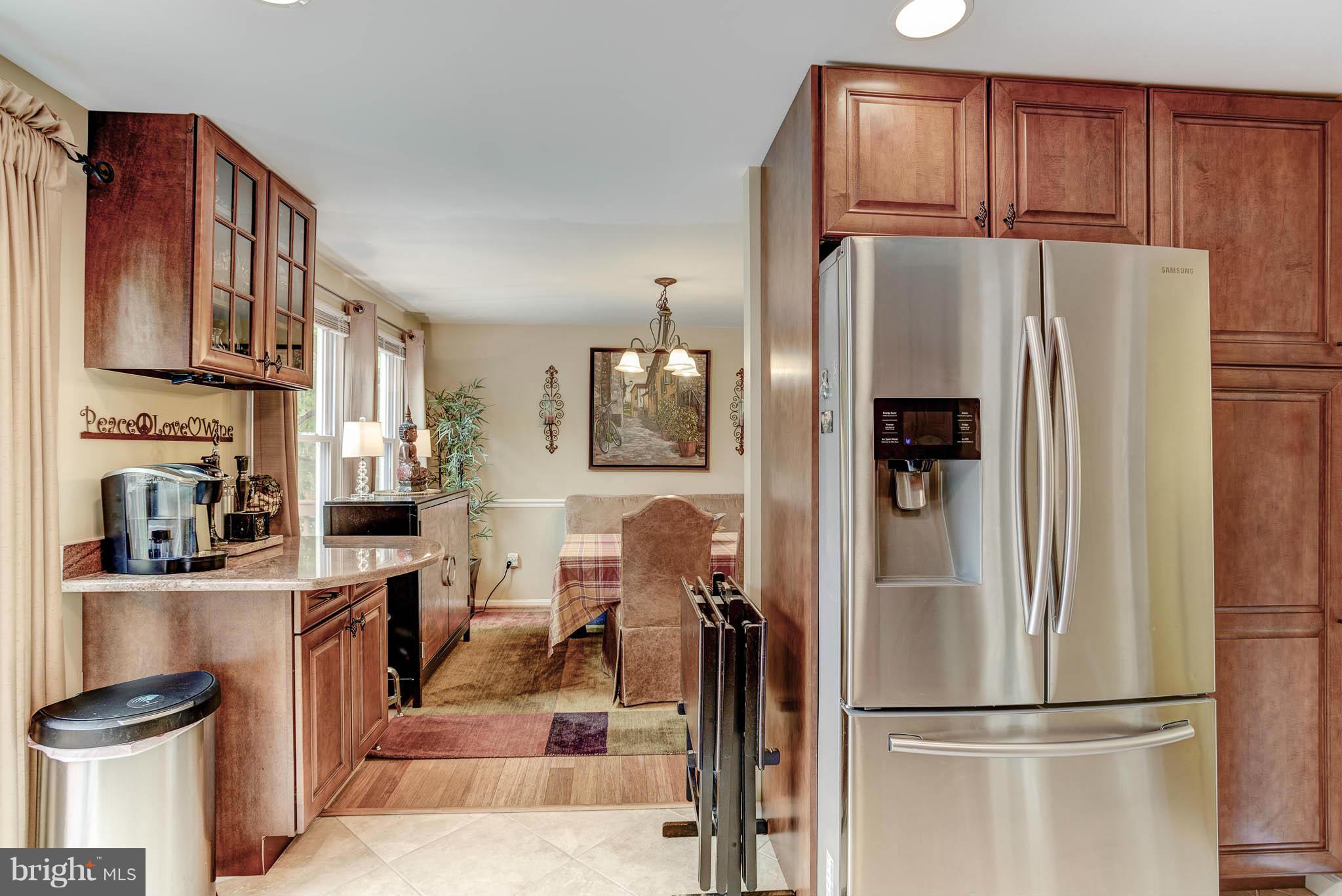 KINGSTON CHASE - Residential