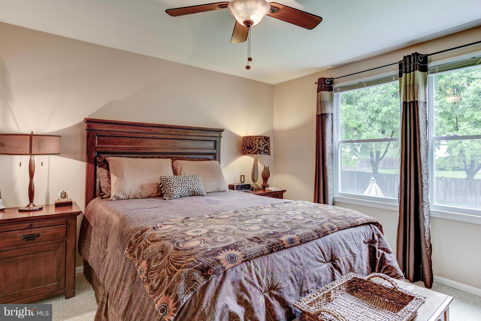 KINGSTON CHASE - Residential