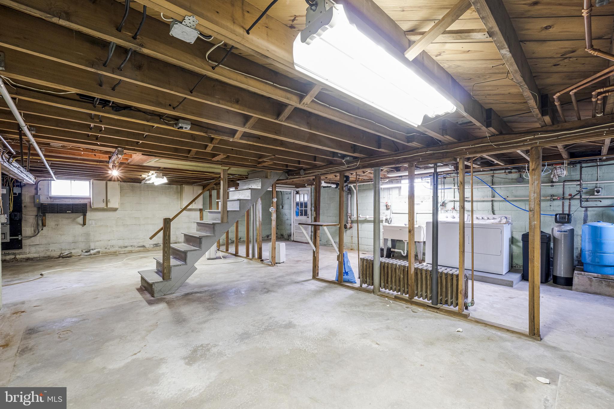 81 HOPEWELL PENNINGTON ROAD
