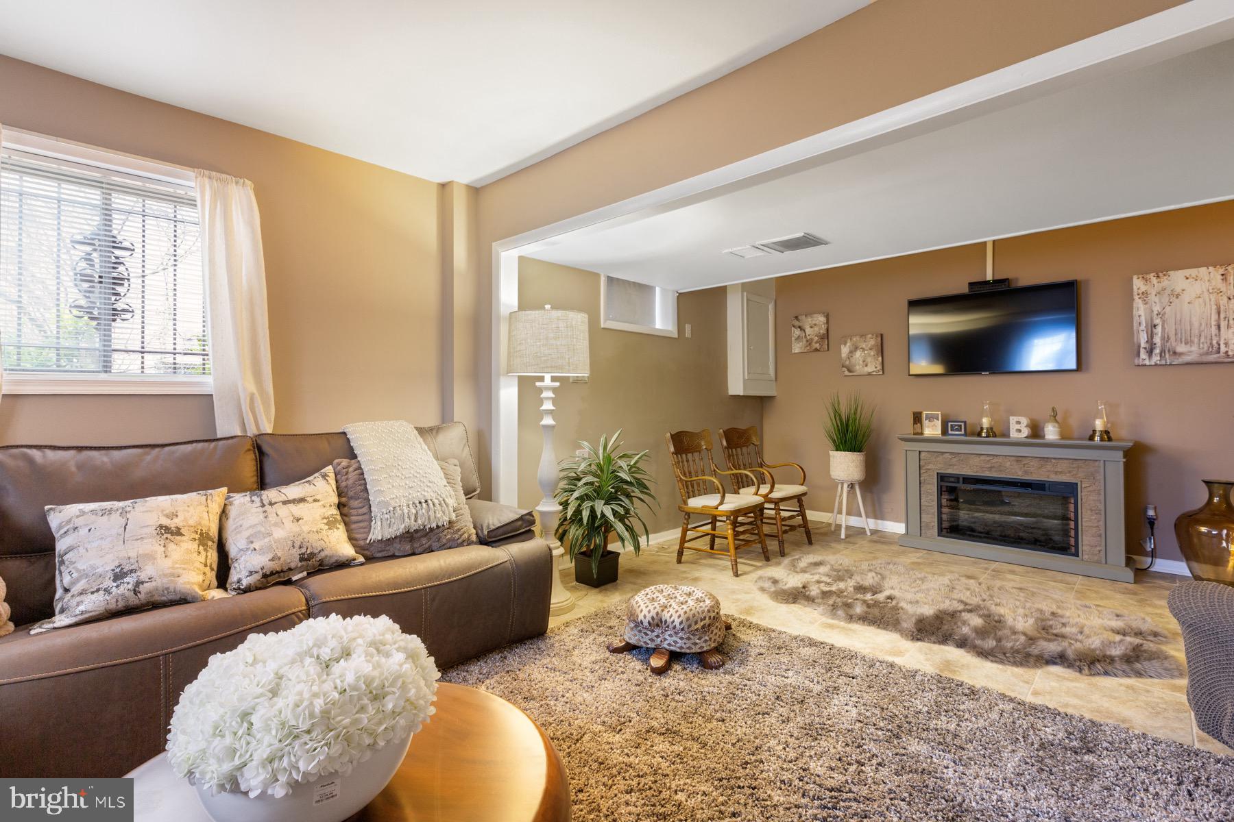 HILLCREST HEIGHTS - Residential