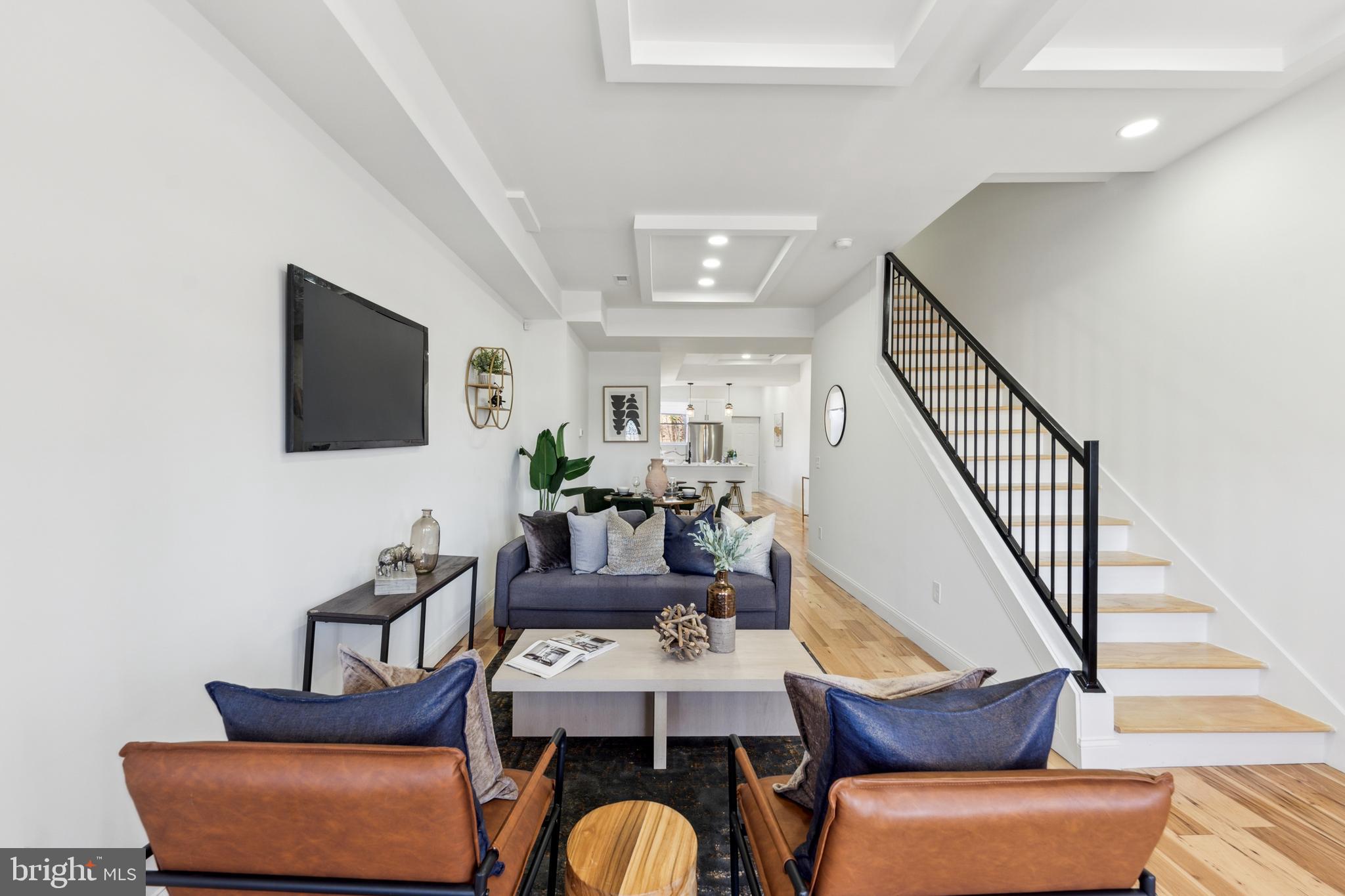 BROADWAY EAST - Residential Income