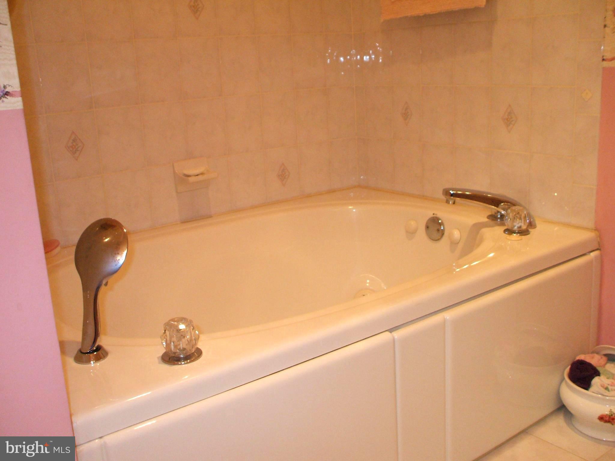 SOMERSET - Residential