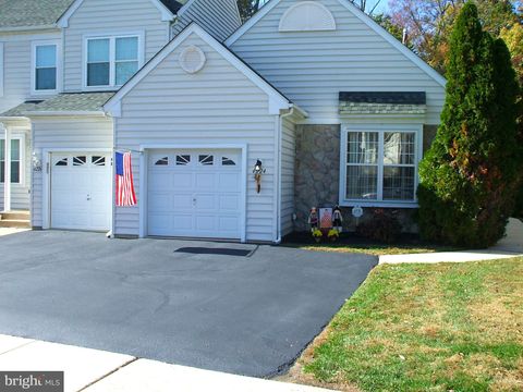 4224 CHATHAM CIRCLE ASTON PA 19014