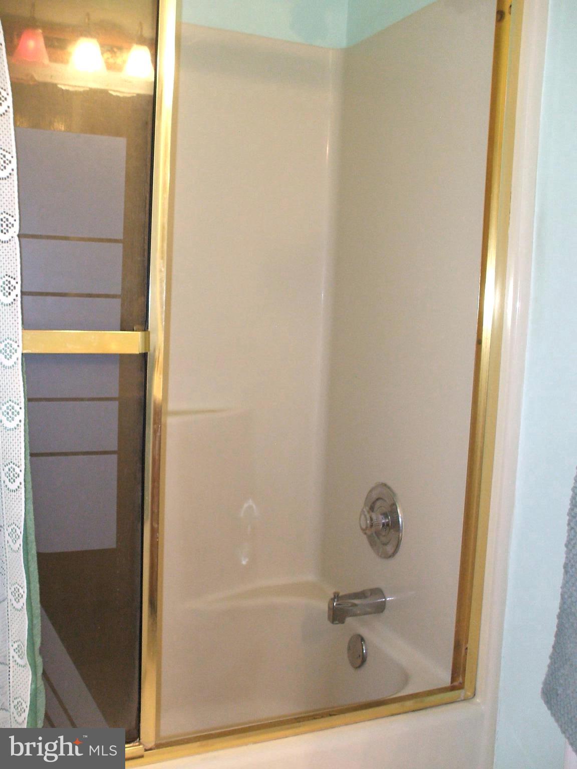 SOMERSET - Residential