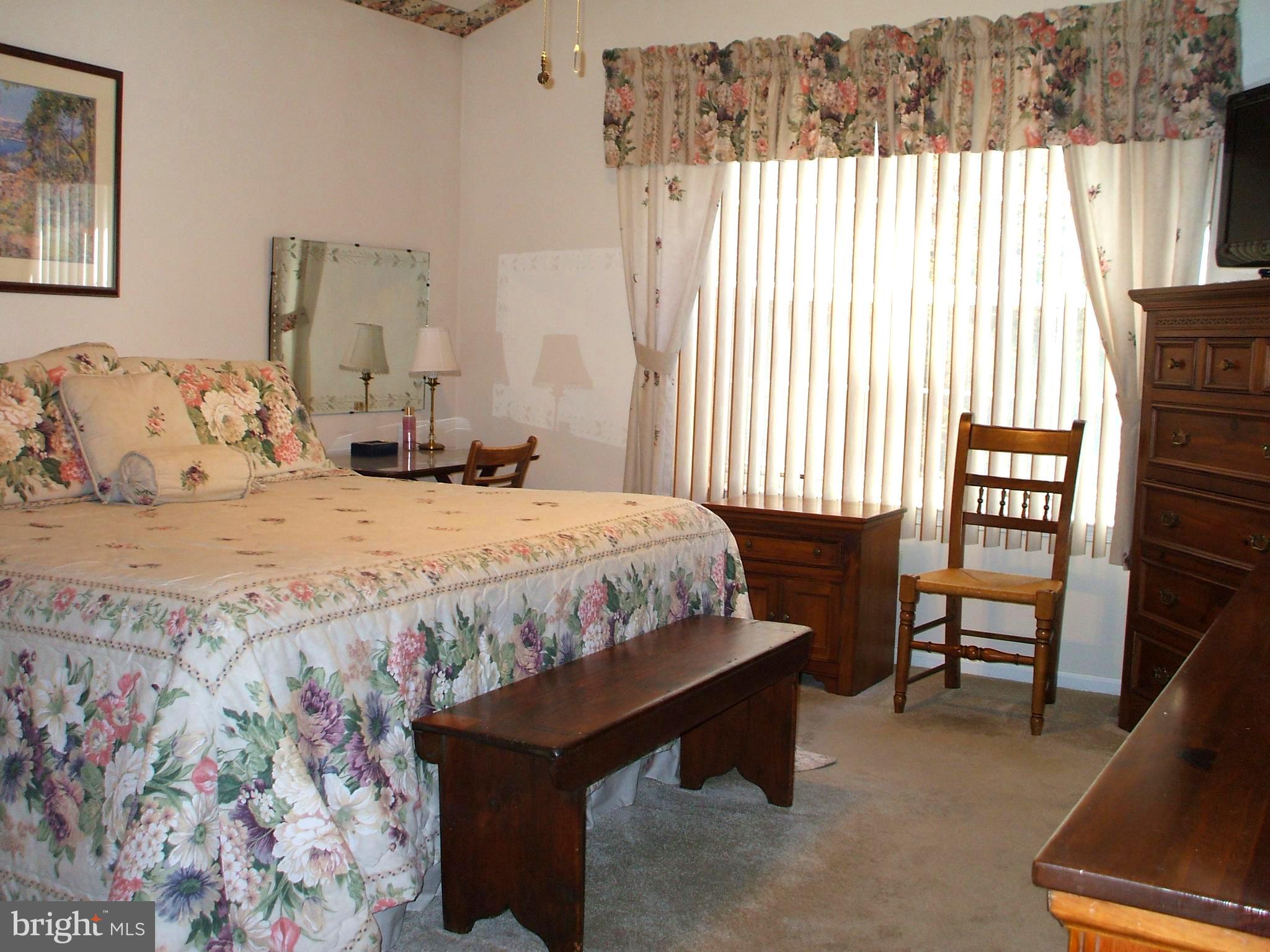 SOMERSET - Residential