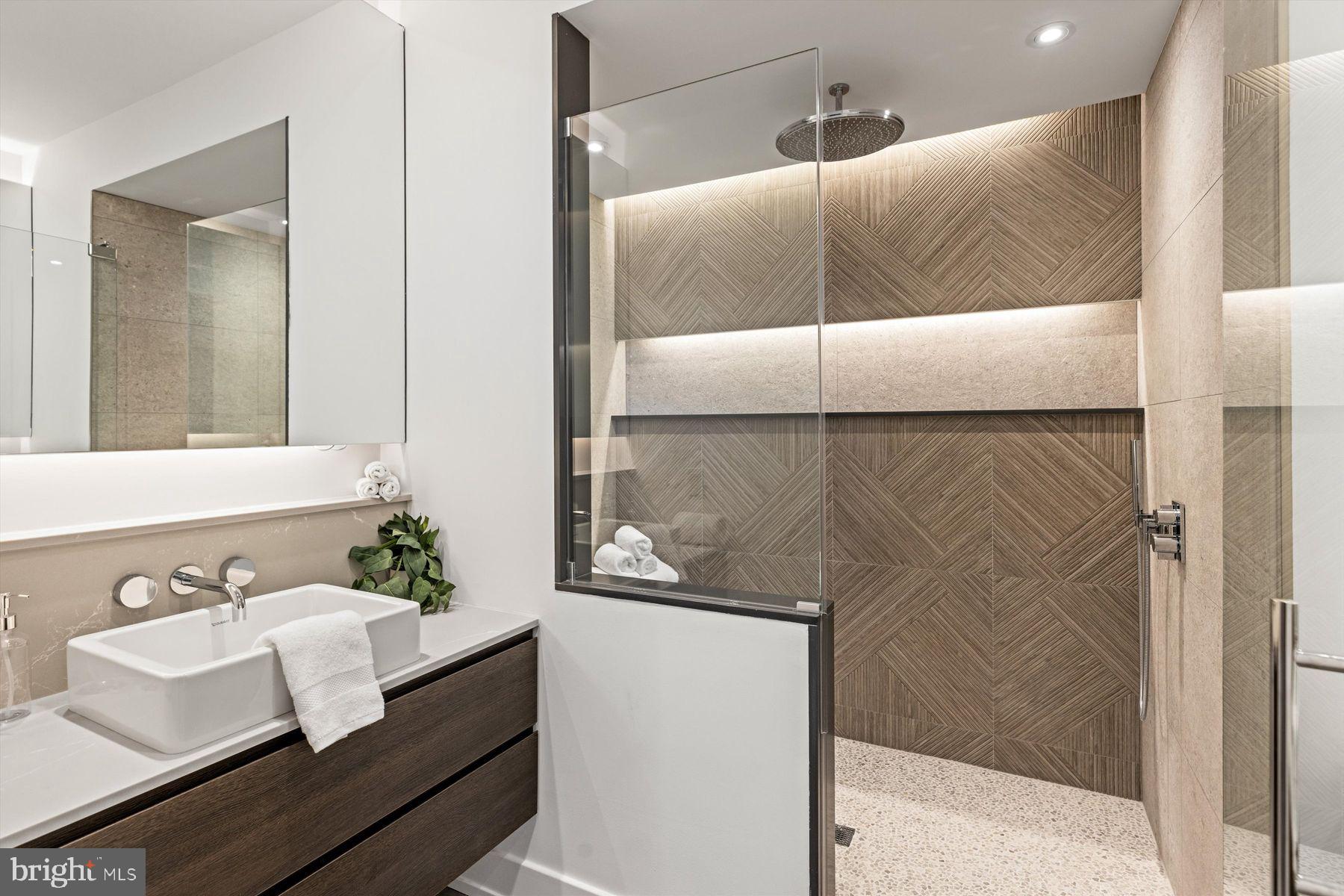 OLD CITY - Residential