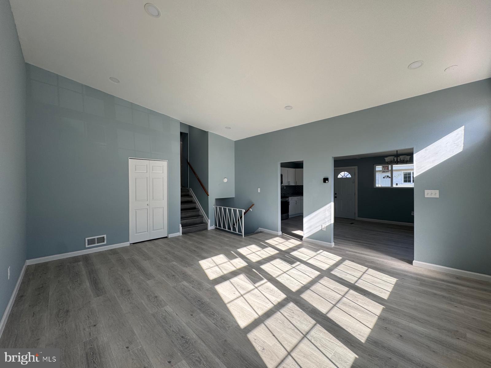 CHARTWELL - Residential