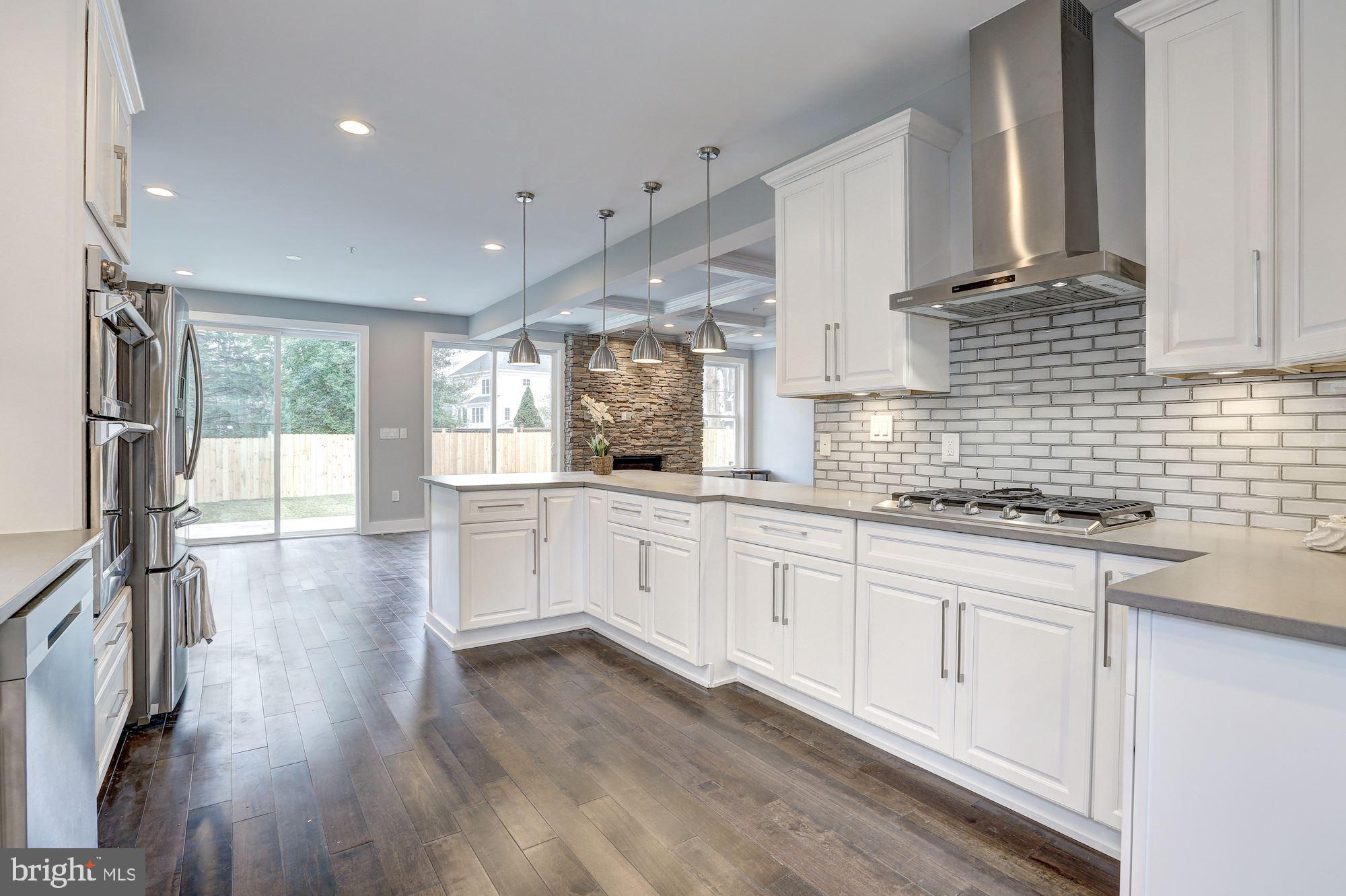 KENSINGTON ESTATES - Residential