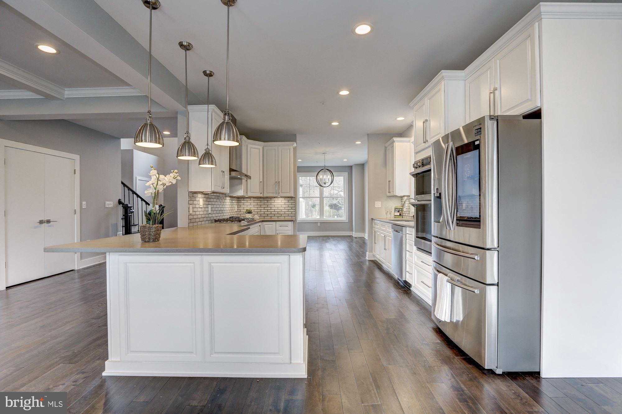 KENSINGTON ESTATES - Residential