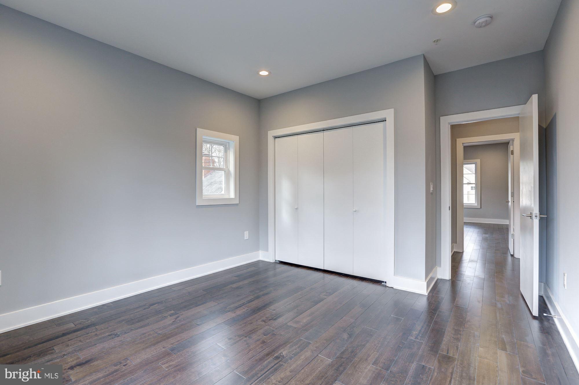 KENSINGTON ESTATES - Residential