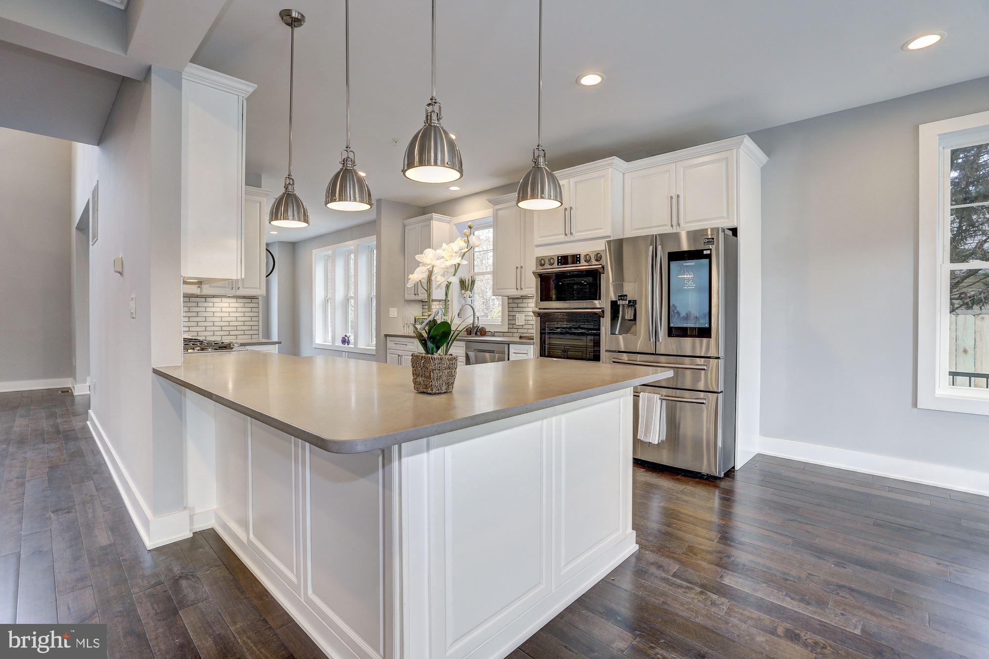 KENSINGTON ESTATES - Residential