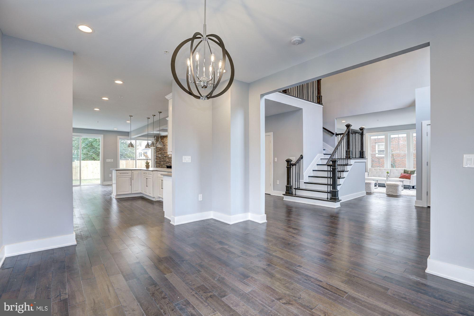 KENSINGTON ESTATES - Residential