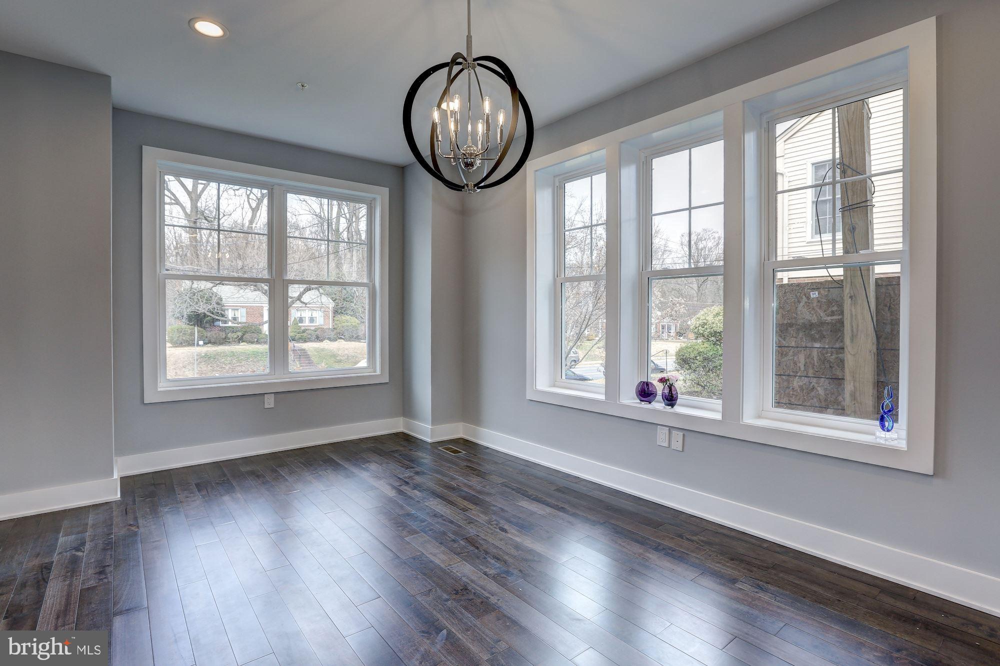 KENSINGTON ESTATES - Residential