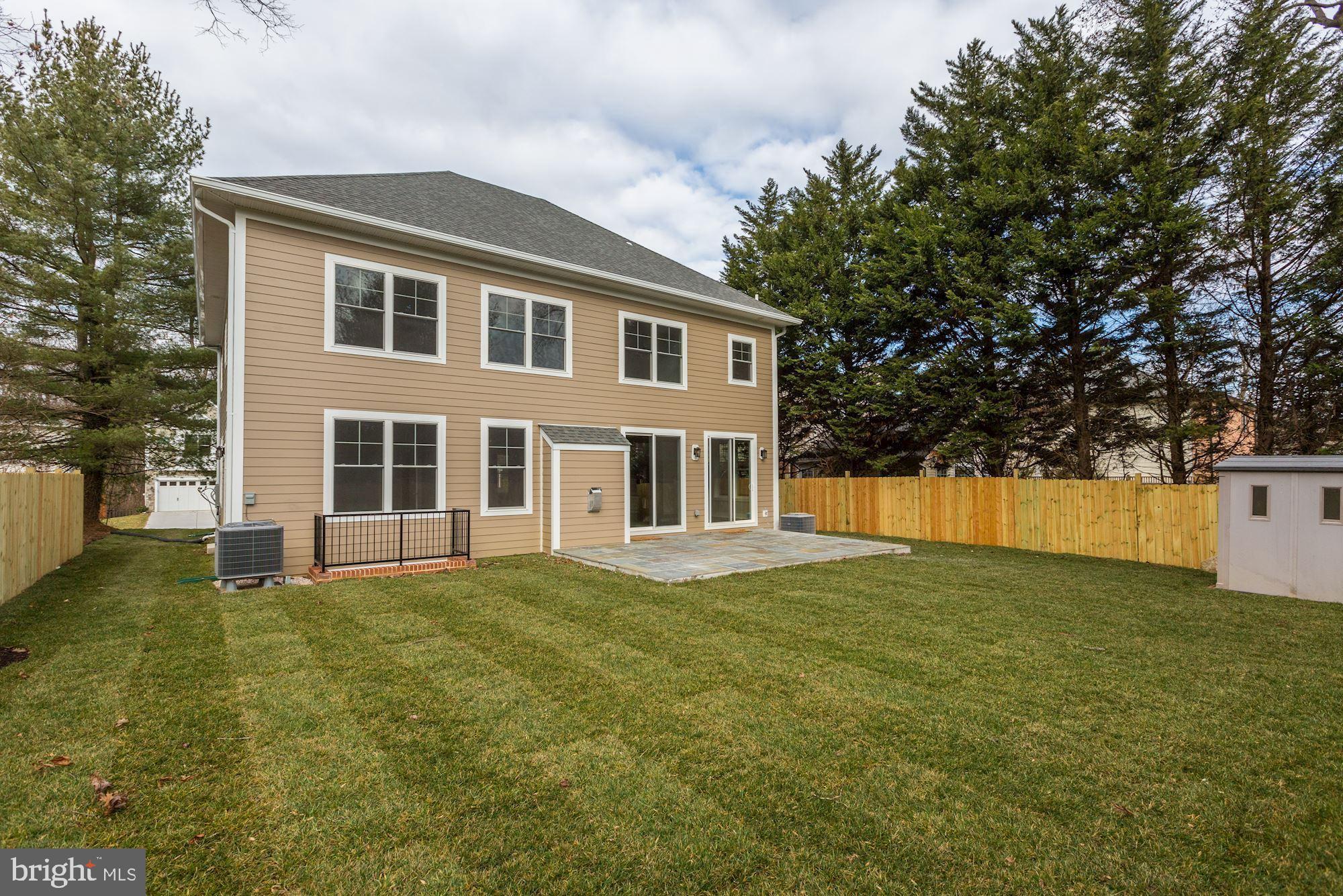 KENSINGTON ESTATES - Residential