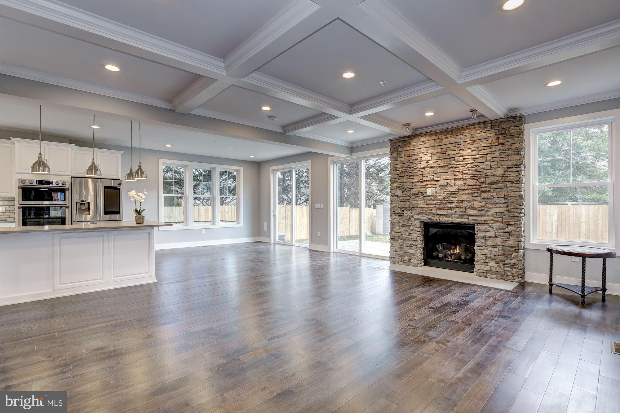 KENSINGTON ESTATES - Residential