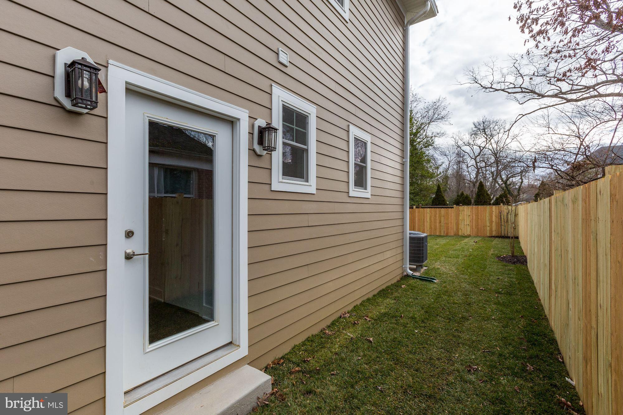 KENSINGTON ESTATES - Residential