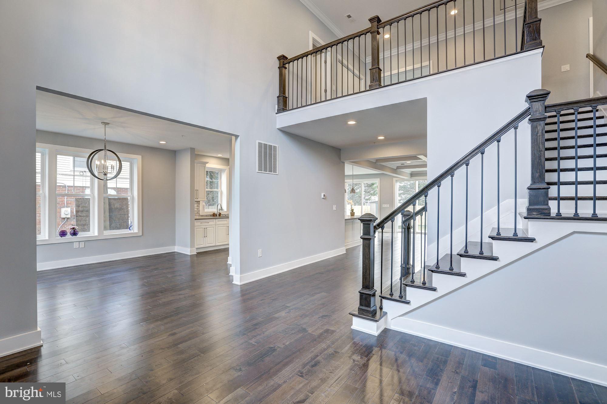 KENSINGTON ESTATES - Residential